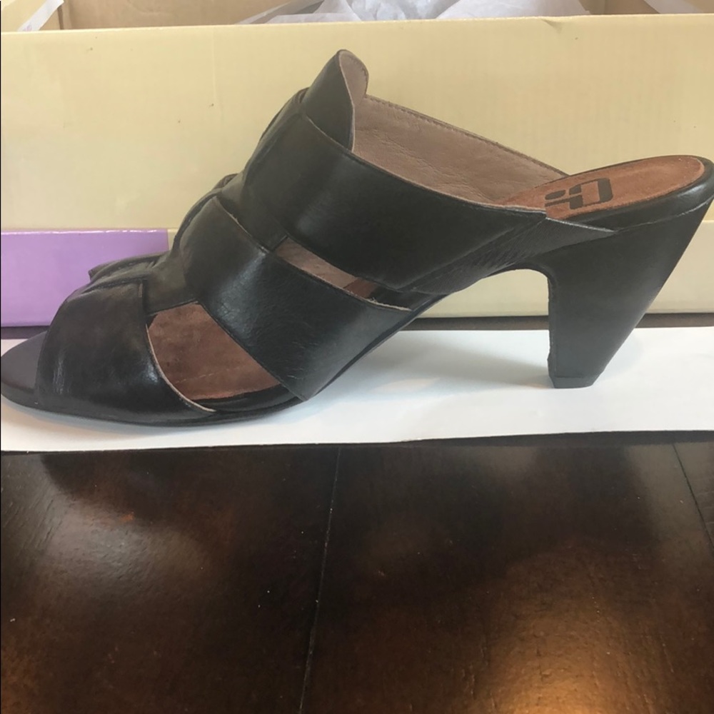 NEW in box Sandals / Heels — Size 40 / 8.5 9